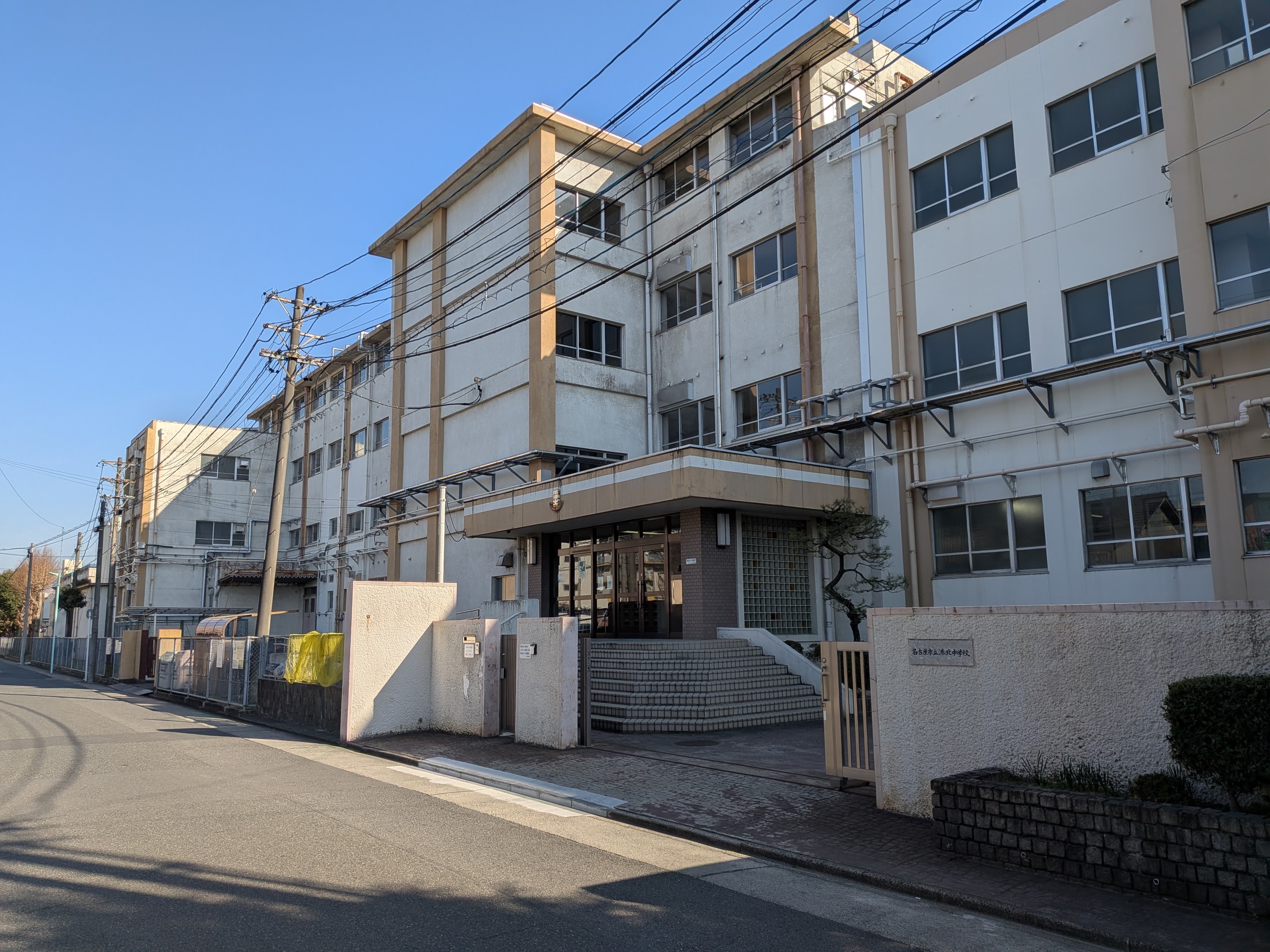 港北中７年次保全改修電気工事（週休2日）